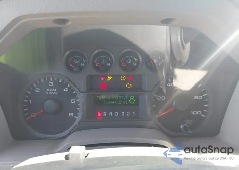 2008 Ford F-250 Xl/Xlt z USA, uszkodzony, nr VIN 1FDNF21558EC22652